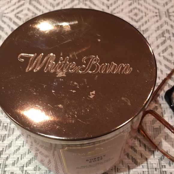 Bath and Body Works 3 Wick Scented Candle "Bubbly Rose´" - Picture 2 of 4